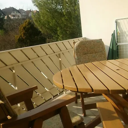 Betti Vendeghaz Апартаменты *