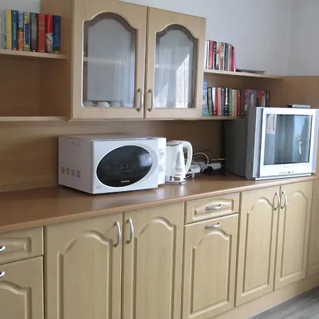 Betti Vendeghaz Apartament *