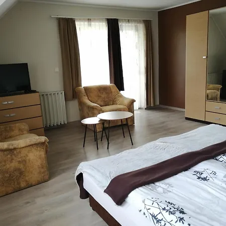 Betti Vendeghaz Апартаменты Альшопахок