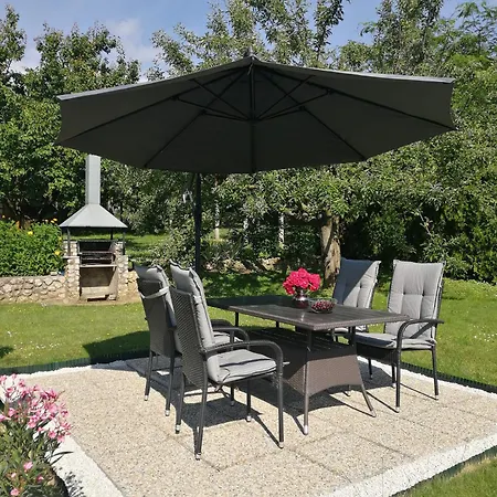 Betti Vendeghaz * Альшопахок